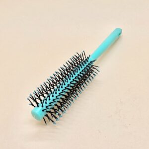 Cepillo redondo de plástico