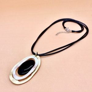 Collar